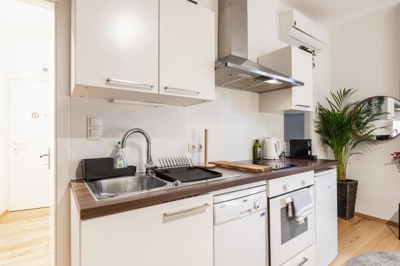 Cozy Studio Apartment Located In Vienna'S Vibrant City Center Exterior foto